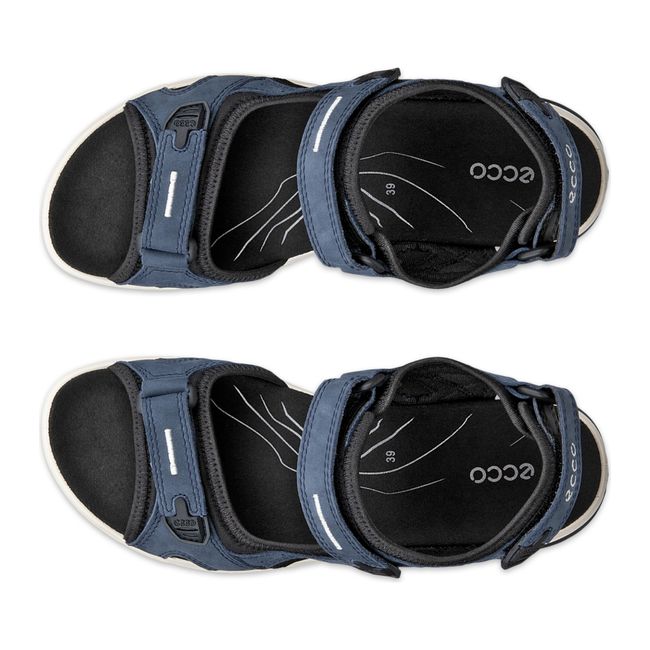 Top down view of ECCO Women&