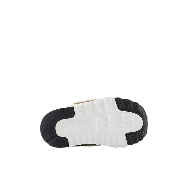 Sole of New Balance Kids&