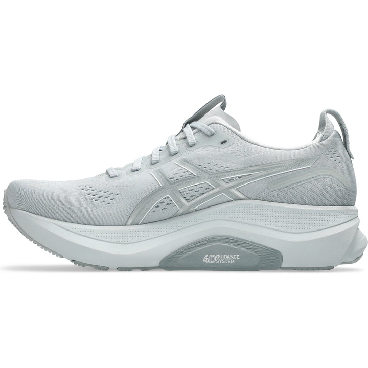 Inside of ASICS Men&