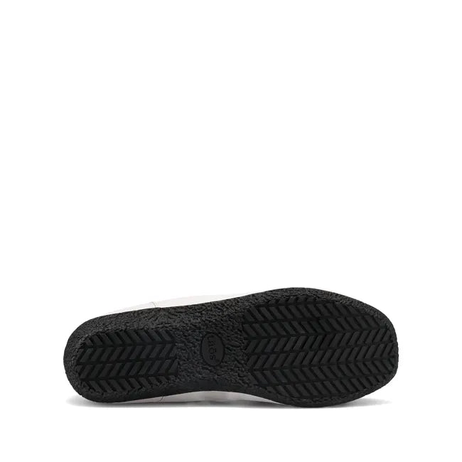 Black sole of Women&#39;s Taos Chit Chat Flat in white leather upper