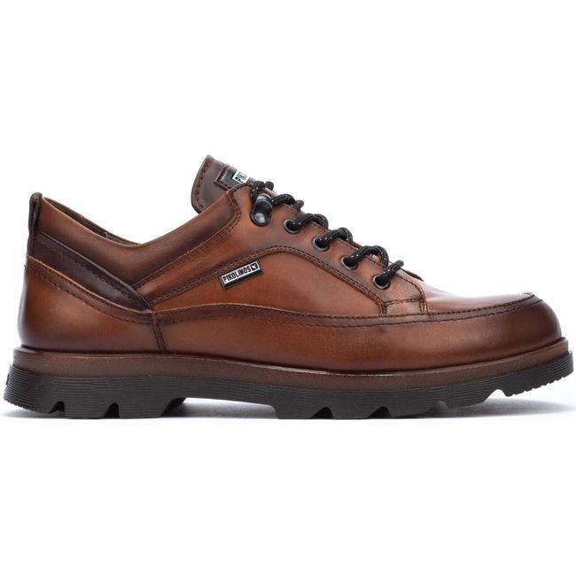 Lateral side of Men's Pikolinos Vigo Shoe in Cuero brown leather