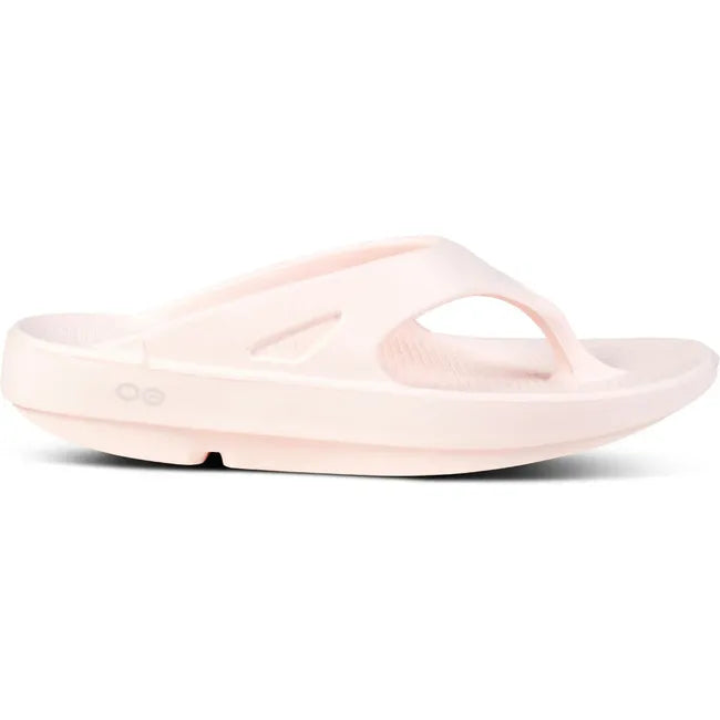 Lateral side of Unisex OOfos OOriginal Sandal in Blush Pink