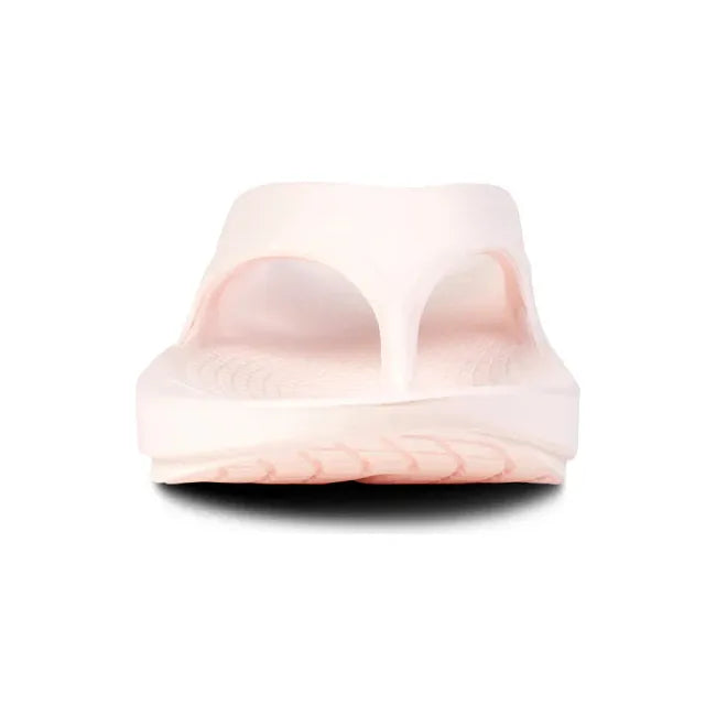 Front of Unisex OOfos OOriginal Sandal in Blush Pink with toe post