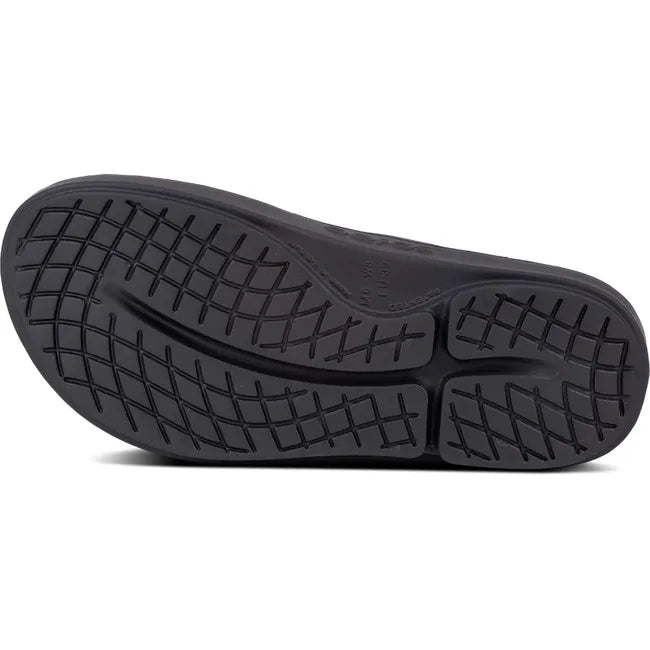 Sole of Unisex OOfos OOriginal Sport Sandal in Graphite grey
