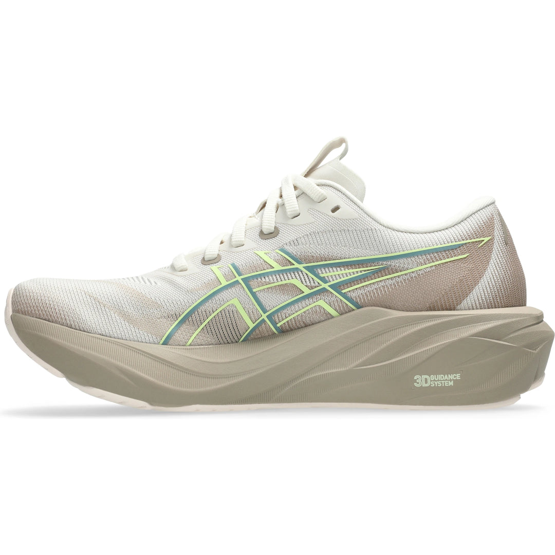 Inside of ASICS Women&
