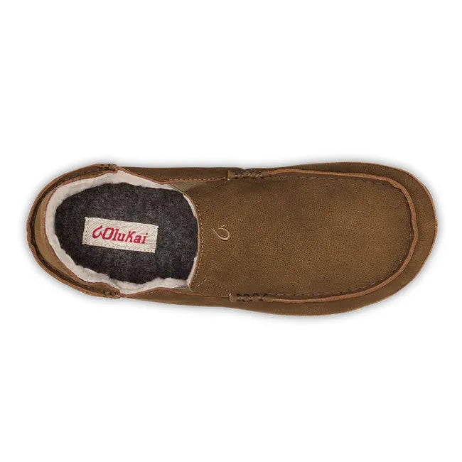 Top down view of a Mens Olukai Kona Coffee Brown Nubuck Moloa Slipper with white shearling inside