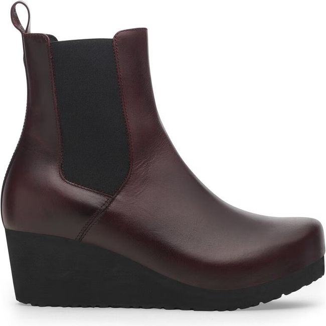 Lateral side of Women's Birkenstock Ebba Slip On Wedge Boot in Zinfandel brown leather