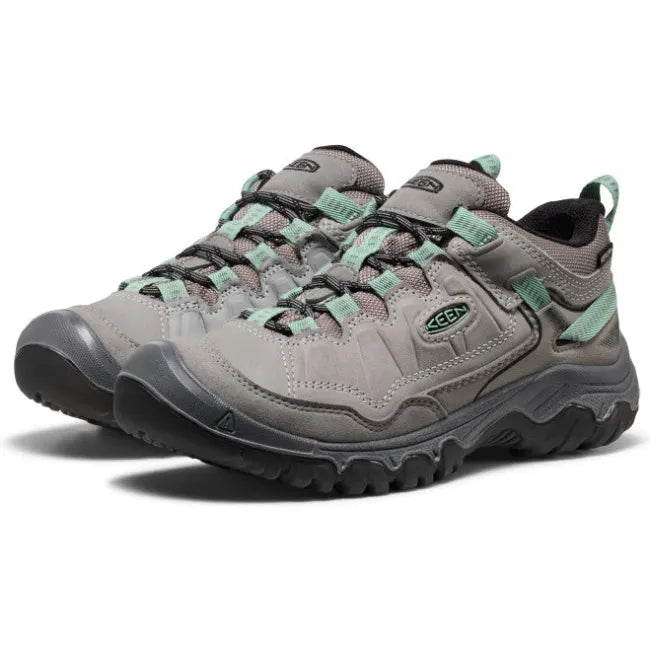 Pair of Keen Women&