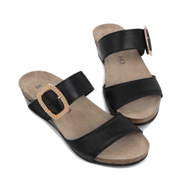 Pair of Naot Women&