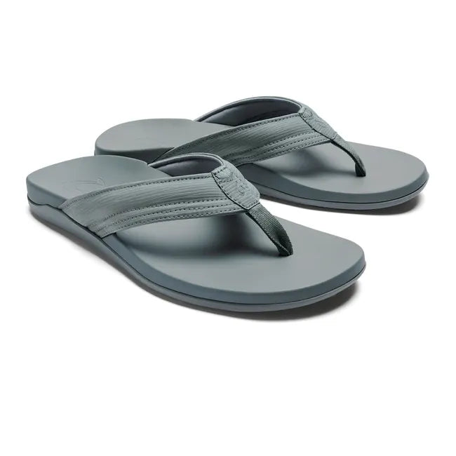 Pair of the Cooler Gray Men's Olukai Maha Flip Flop Recovery Sandal
