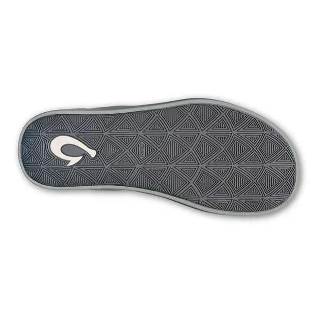 Sole of the Cooler Gray Men's Olukai Maha Flip Flop Recovery Sandal with gray tread