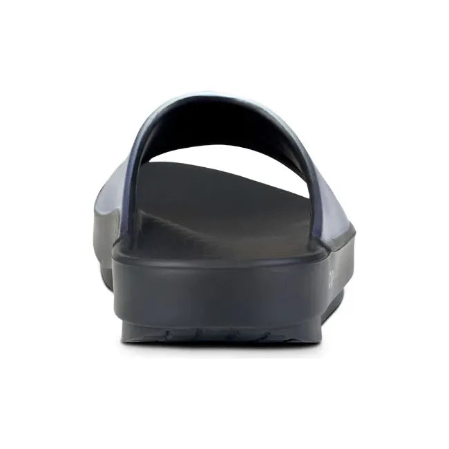 Heel of Women's OOfos OOahh Luxe Slide Sandal in Frost silver and blue