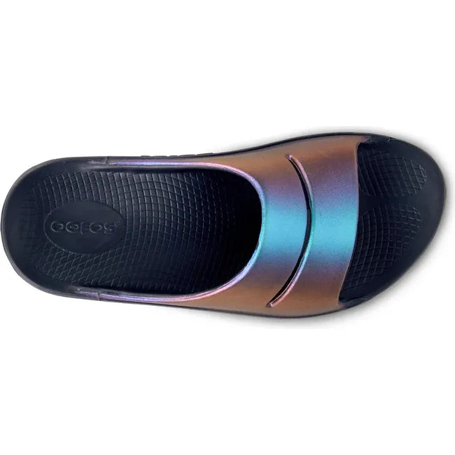 Top down view of Women's OOFOS OOahh Luxe Slide Sandal in midnight spectre multi color
