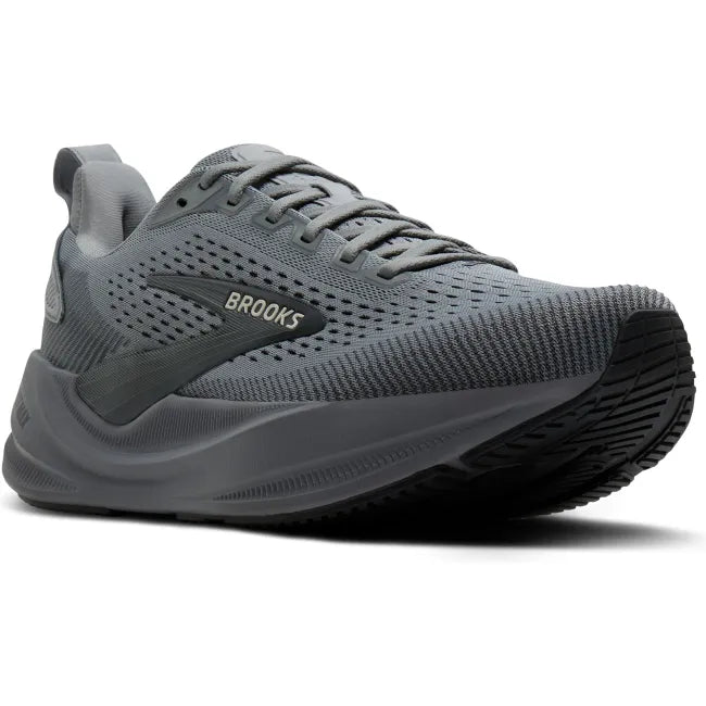 Front angled view of Brooks Men&