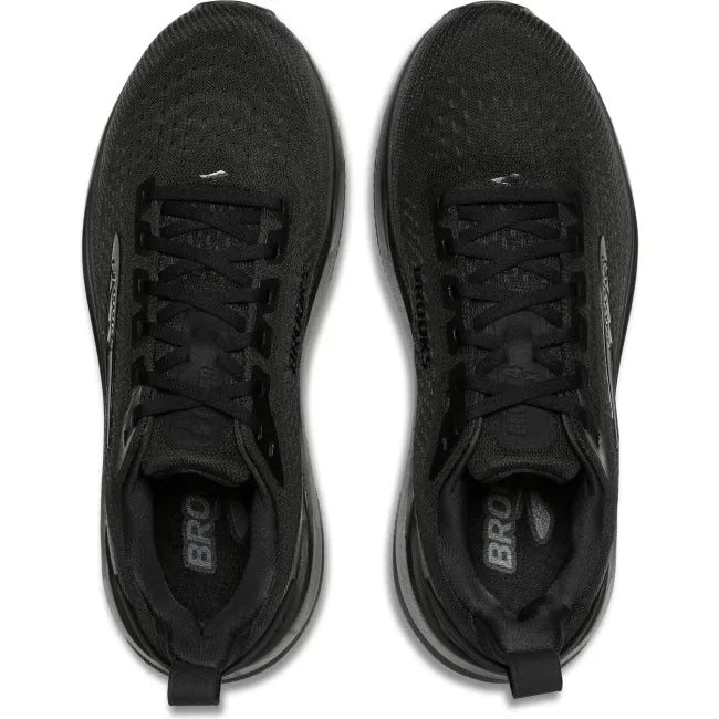 Top down view of Brooks Men&