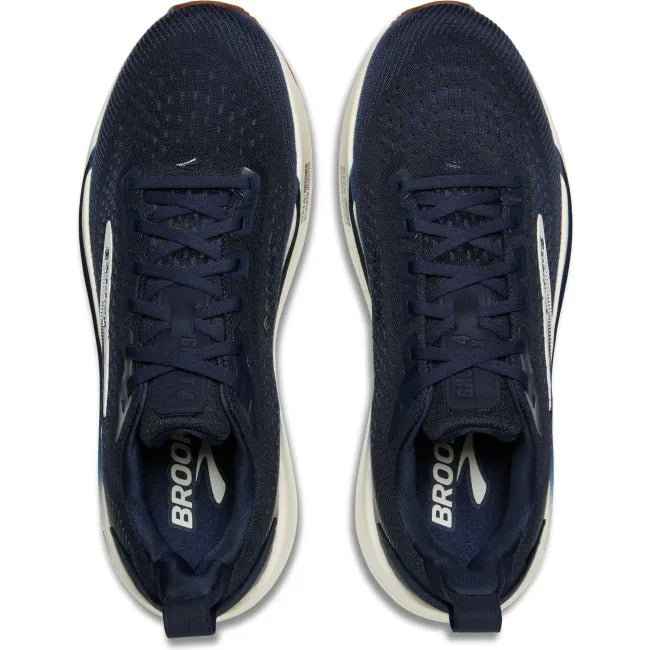 Top down view of Brooks Men&