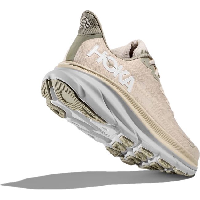 Hoka Men&#39;s Clifton 9 Running Shoe OAT MILK/ BARLEY 1127895/1132210-OKB