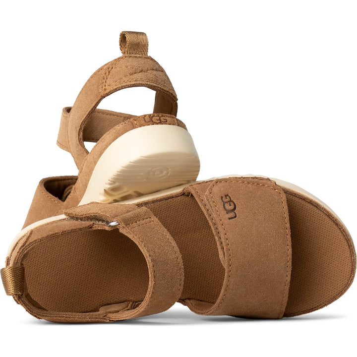 Top and sole view of UGG Kids&