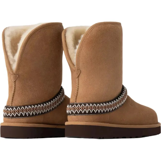 UGG Women's Classic Short Crescent Boot Chestnut 1161770-CHE