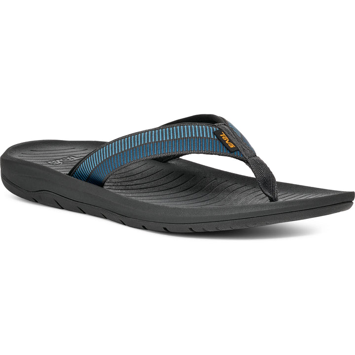 Front angle of Teva Men&