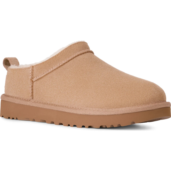 Front of UGG Women&