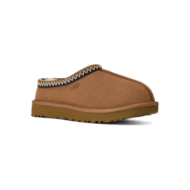 Front side of UGG Women's Tasman II Slipper in Chestnut Brown Suede