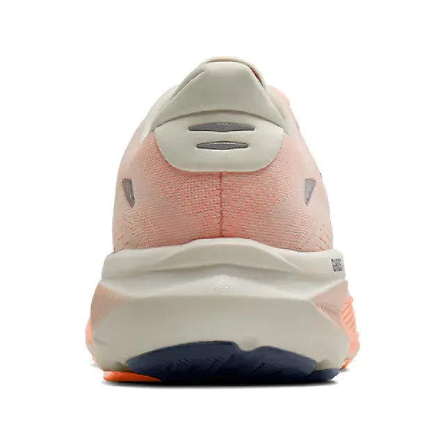 Rear heel view of Brooks Ghost 18 women&