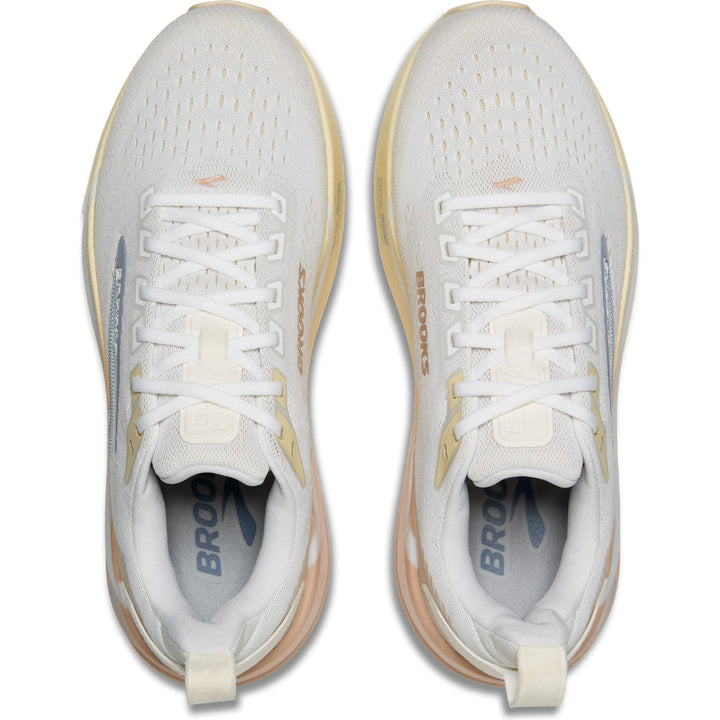 Top down view of Brooks Women&