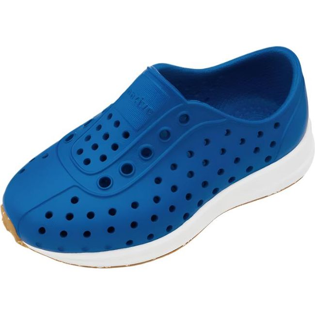 Overhead view of the Native Little Kids' Robbie Shoe in victoria blue, featuring a perforated Sugarlite™ upper similar to Crocs, ultra-grippy rubber outsole with recycled content, and a slip-on style.