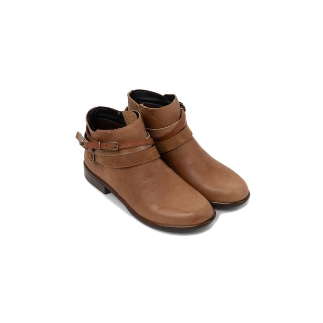 Pair of Naot Women&