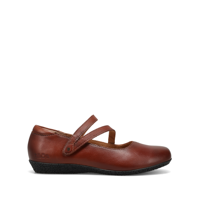 Lateral profile of the Taos Banter Mary Jane in cognac leather