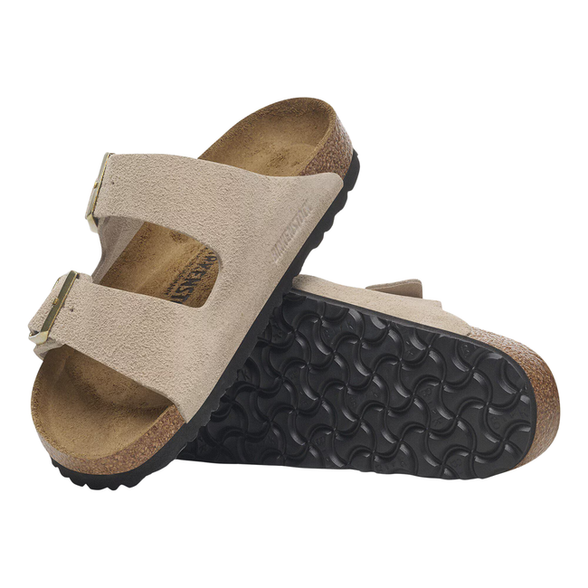 Top and Sole of Birkenstock Women's Arizona Suede Sandal in Sandcastle Beige