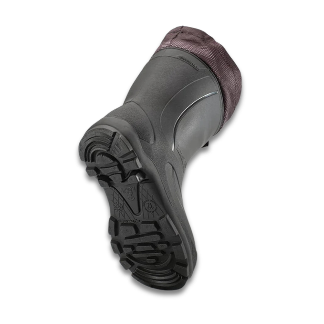 Sole of Kamik Kids' Youth Snobuster 2 Snow Boot in Black Charcoal