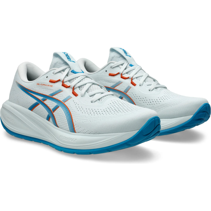 Front angle of ASICS Men&