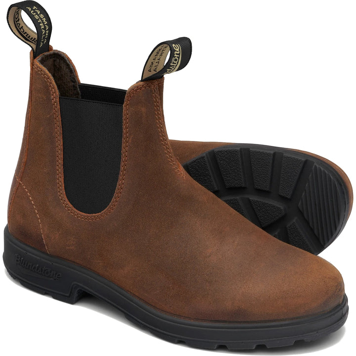 Pair of Blundstone Unisex Originals 1911 Chelsea Boots in tobacco waxed suede, showing upper and sole