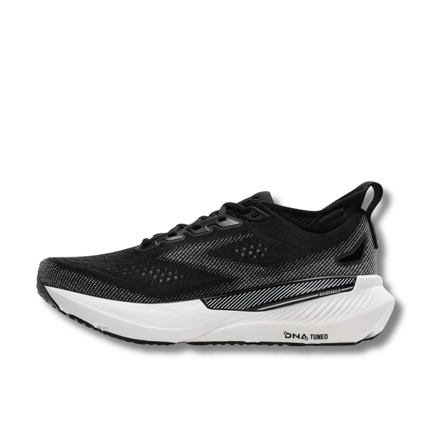 Medial side of Brooks Men&