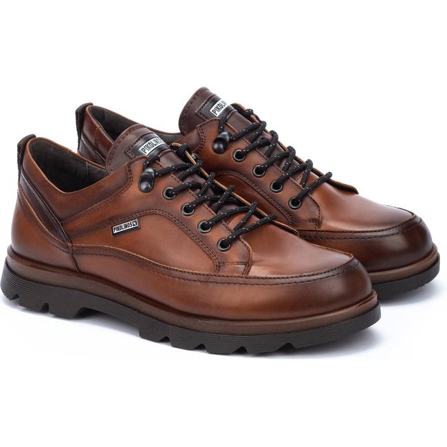 Pair of Men's Pikolinos Vigo Shoe in Cuero brown leather