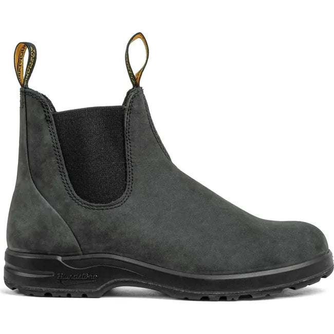 Lateral side of Unisex Blundstone 587 Chelsea Boot in Rustic Black leather