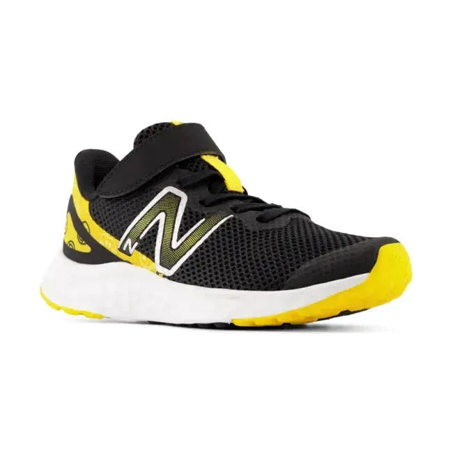 New Balance Kids' Arishi V4 Running Shoe BLACK/BLUE AGATE/BLAZE ORANGE PAARIBY4