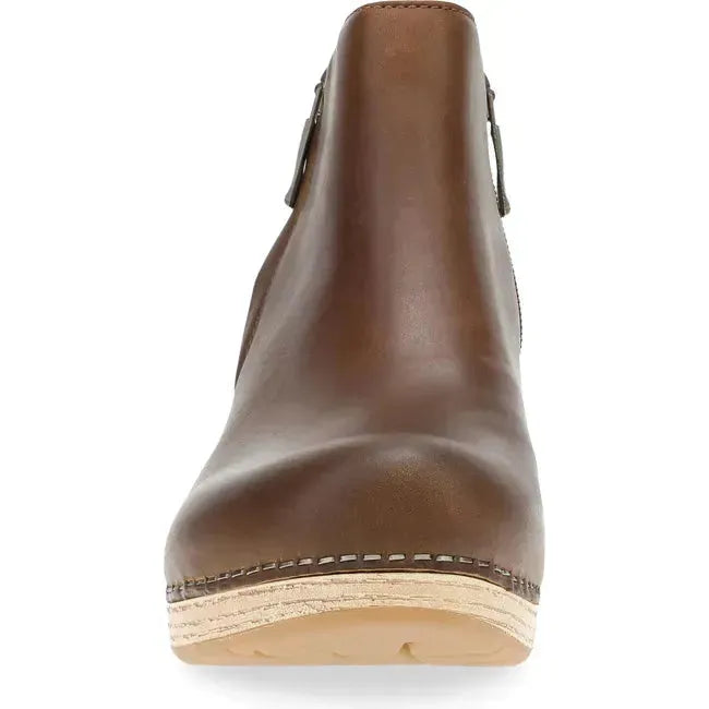 Dansko Women's Lizanne Bootie Tan Oiled Pull Up 2217021400