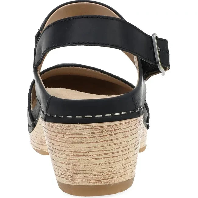 Dansko Women's Lucia Closed Toe Clog Black Oiled Leather 2218021400