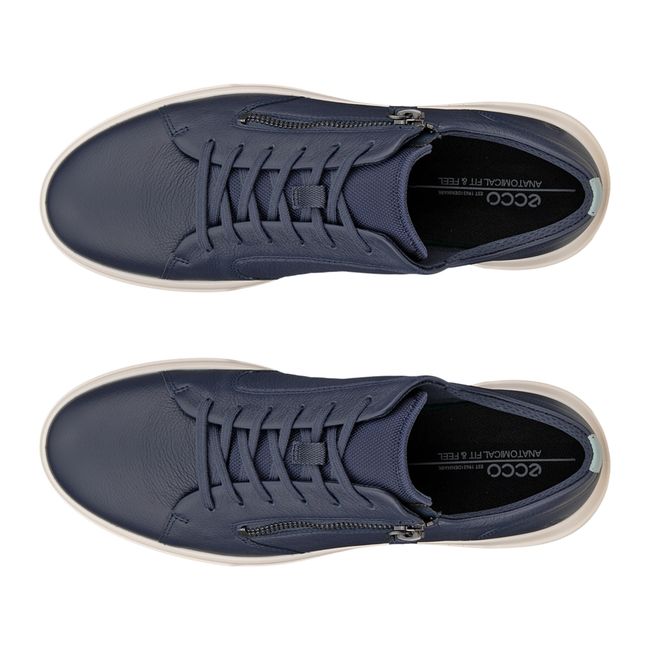 Top down view of ECCO Women&