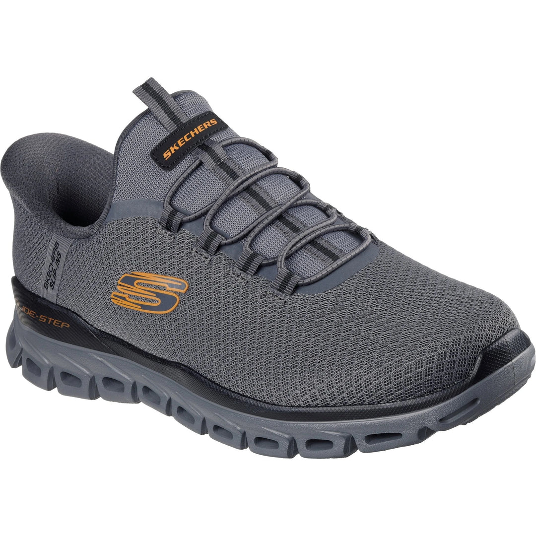 Three-quarter view of Skechers Men&