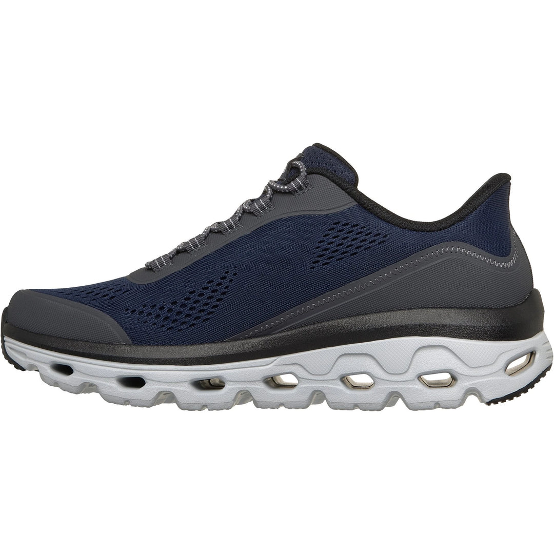 Inside of Skechers Men&