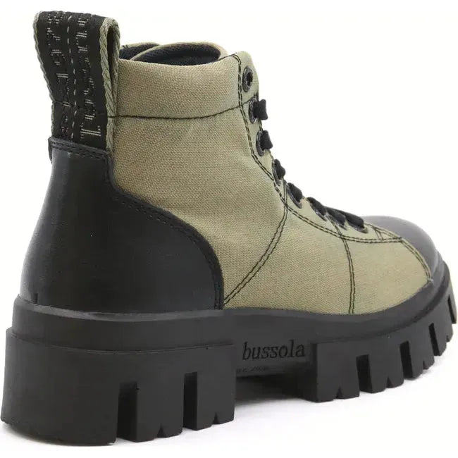 Angled lateral side of Womens Bussola Callidor Waterproof Boot in Mermaid Cordura with side zipper