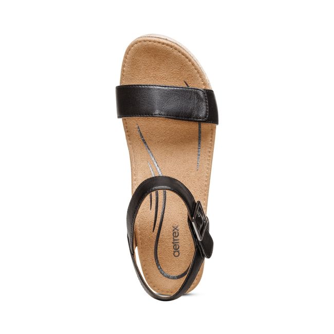 Top-down view of Aetrex Women&