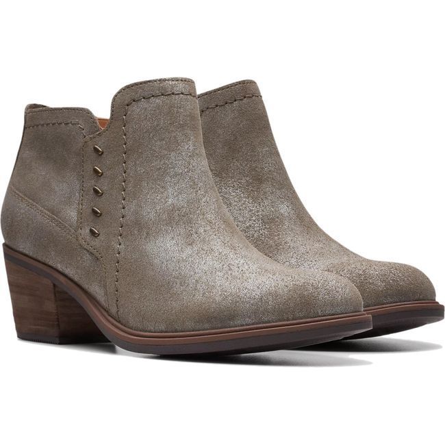 Clarks Women&#39;s Neva Lo Ankle Boot Taupe Metallic 26175259