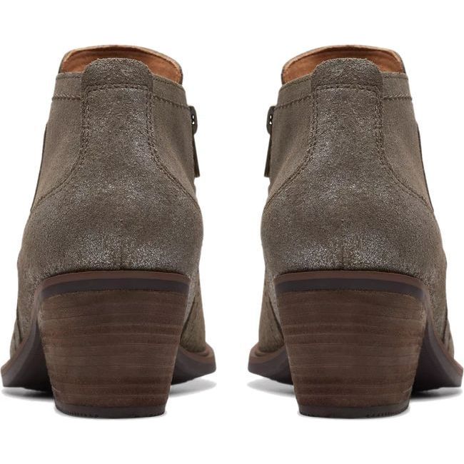 Clarks Women&#39;s Neva Lo Ankle Boot Taupe Metallic 26175259