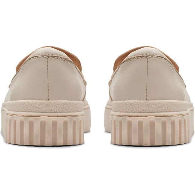 Clarks Women&#39;s Mayhill Cove Loafer Cream Leather 26176434