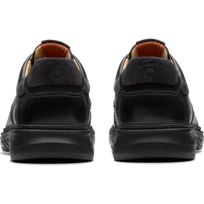 Clarks Men&#39;s Un Briley Pace Shoe Black Leather 26179981